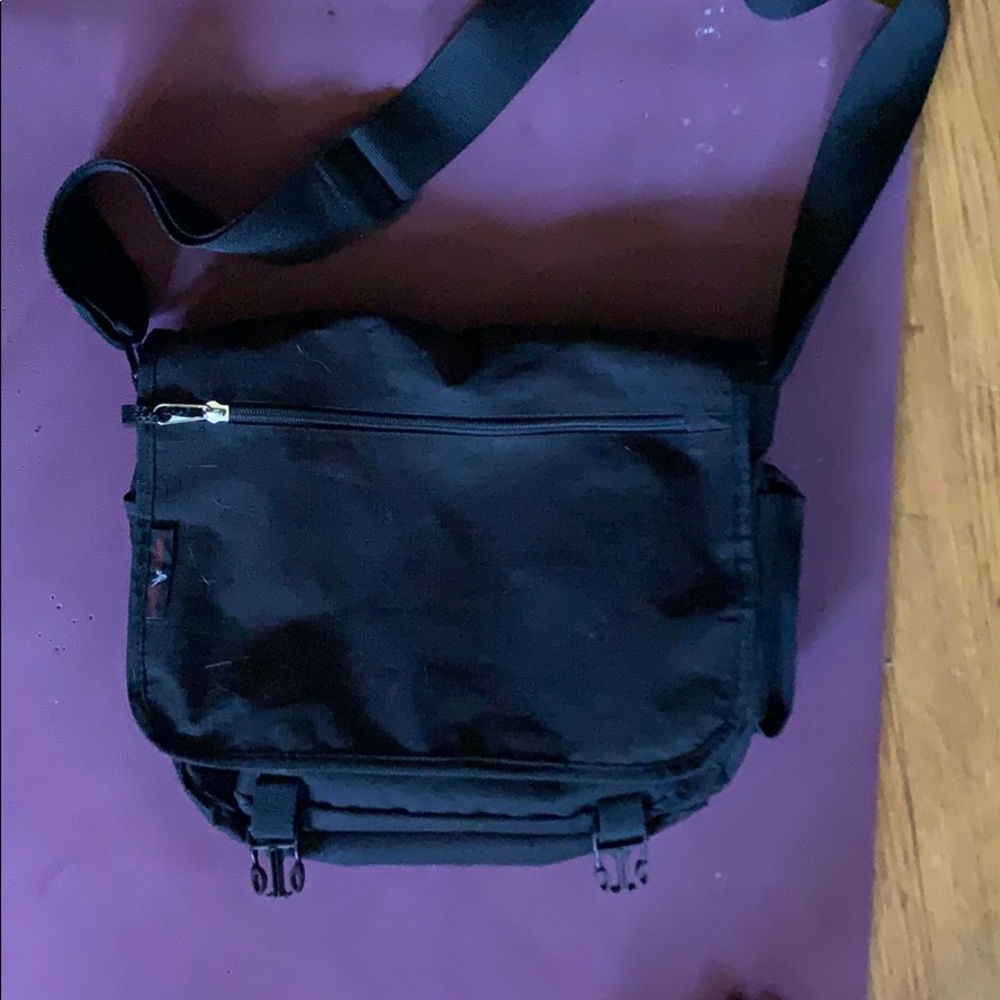 Side man purse (gender neutral)
